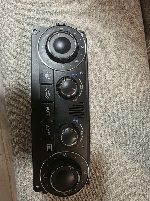 Управление за климатик на Mercedes W203
