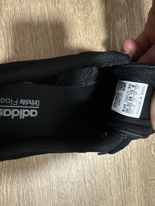 Adidas unisex marimea 39