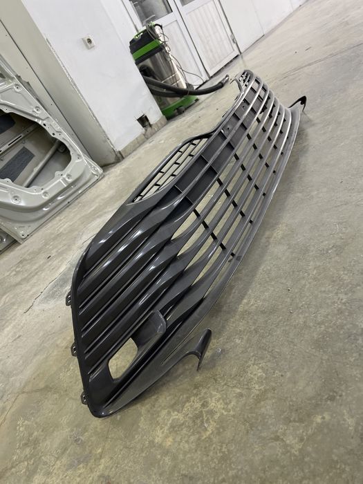 Решетка камри 70 б/у оригинал