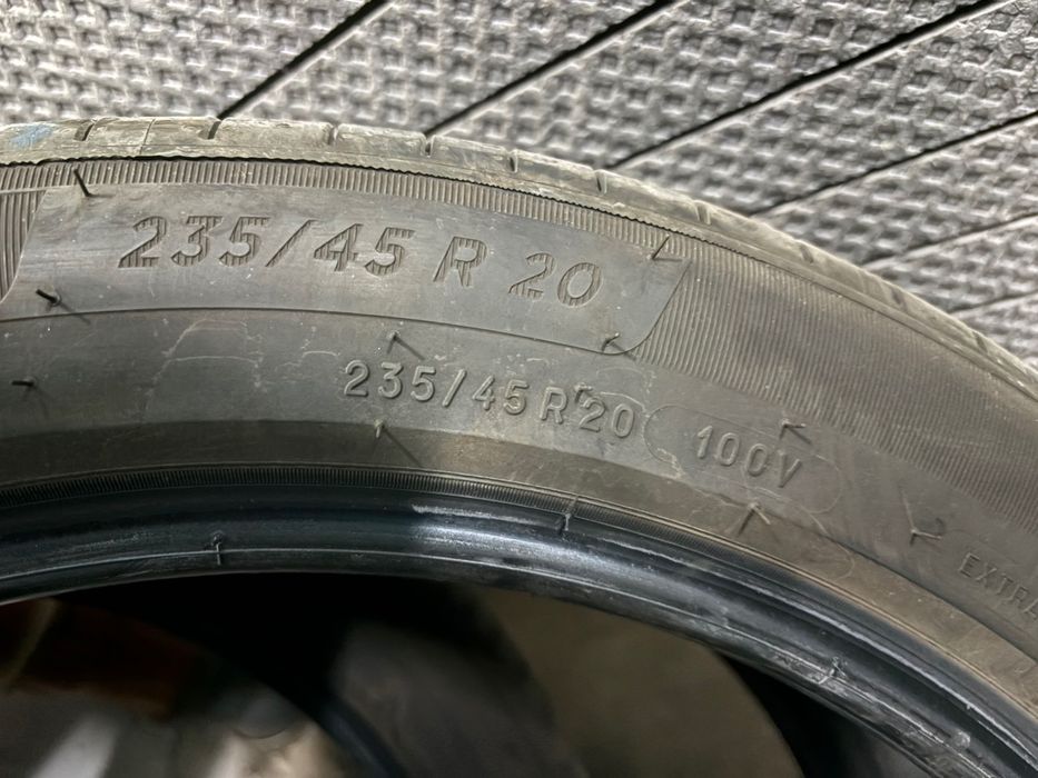 Michelin e-Premacy 235 45 R20 летни DOT 26