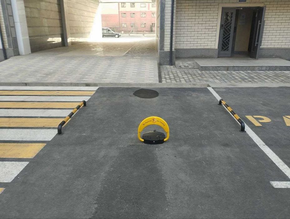 Парковочный барьер для автостоянок, пулт упранленя