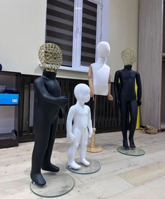 Зеркало манекены для бутика