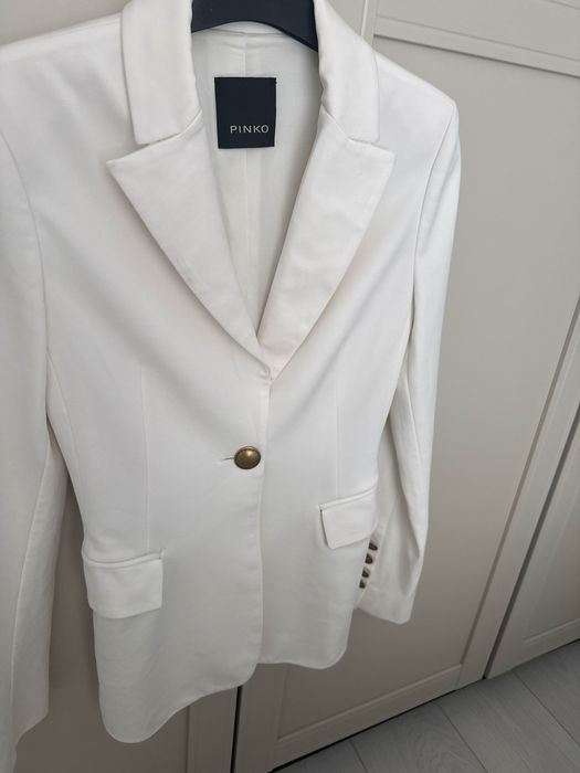 Бяло сако Pinko