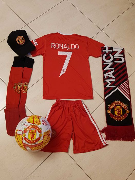 Екип Роналдо 7 2022г Манчестър Юнайтед CR7 RONALDO UNAITED