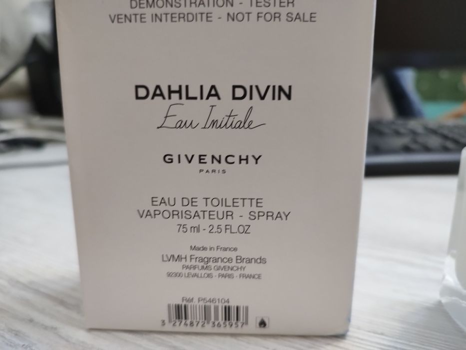 Женский парфюм Dahlia Divin eau initiale Givenchy