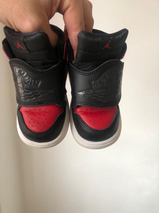 Papuci Nike Jordan copii marimea 23,5