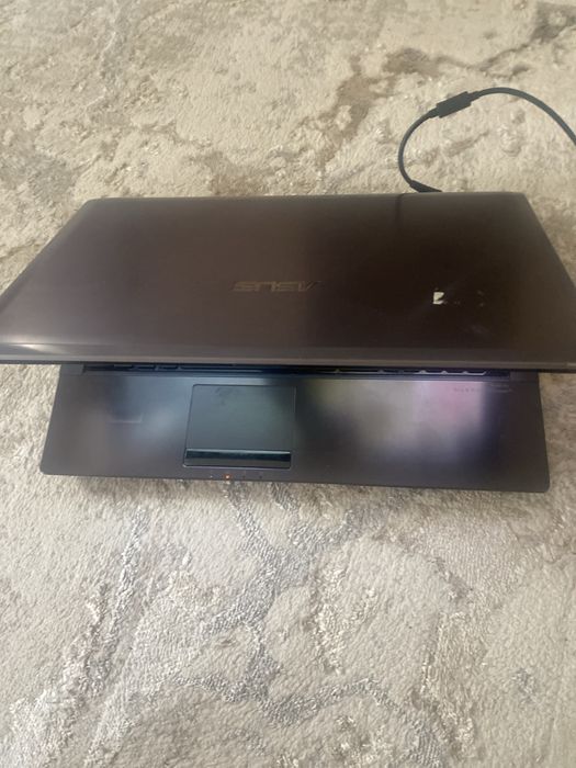 Продаю ноубок асус