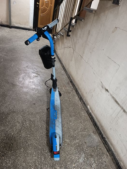 Trotineta electrica Ninebot Kickscooter E2 -stare foarte buna