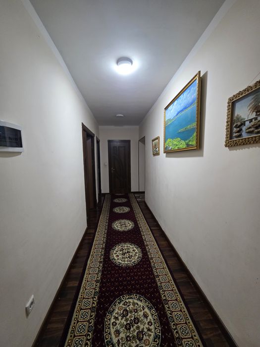 Продаётся трёхкомнатная квартира Кибрай,ориентир- бывший обл ОВИР.