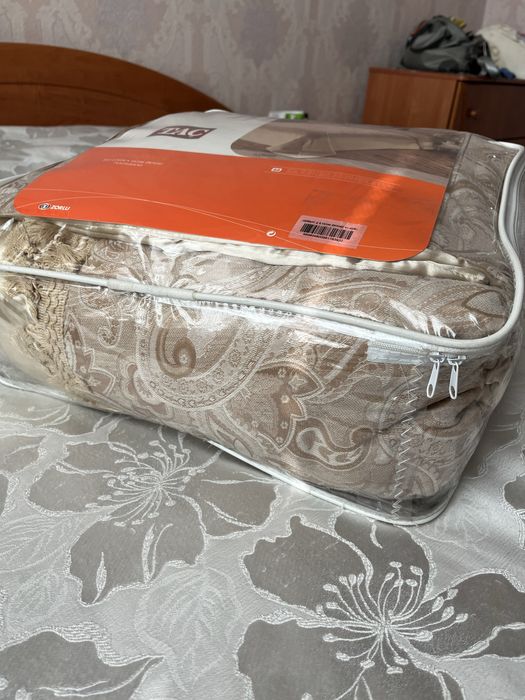 Покрывало с наволочками