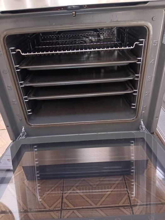 Иноксова свободно стояща печка с керамичен Gram с 2 години Гаранция!