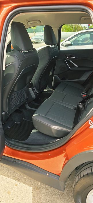 Vând BMW X1 18 D