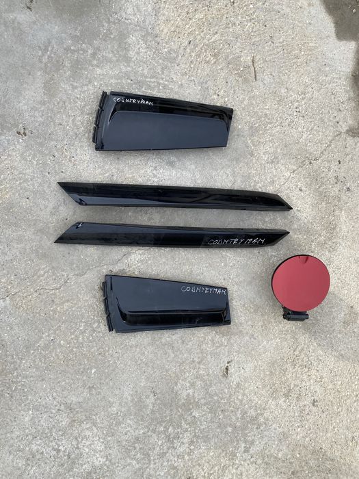 Far st si dr MINI COUNTRYMAN R60 ornamente stalpi capac rezervor