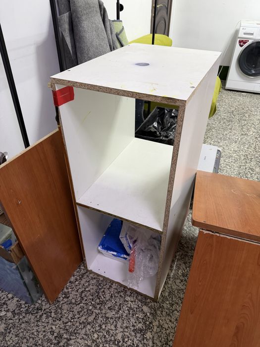 Продам полку белую