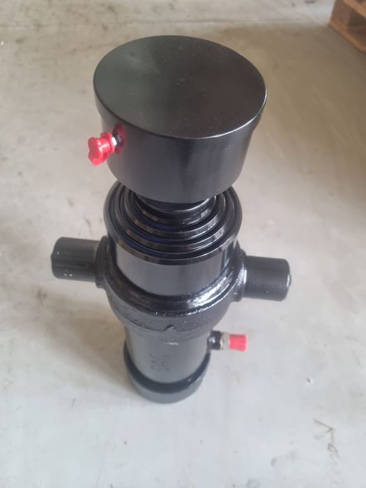 Cilindru hidraulic ridicare basculare 5 tone,  4 segmenti,  trepte