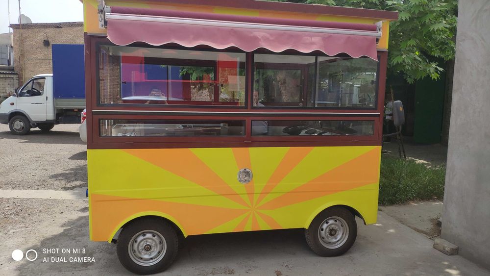 Фуд-трак электромобиль