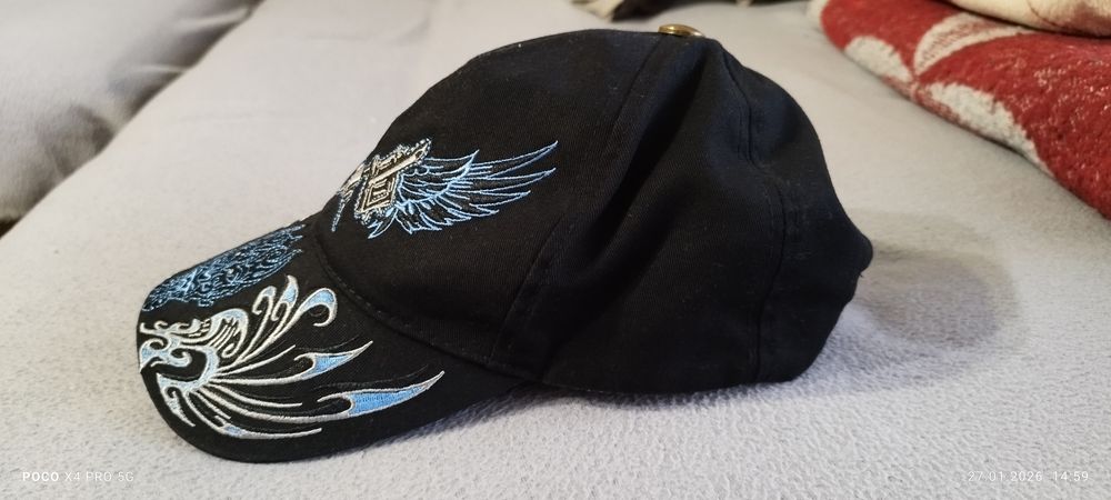 Метал шапка лятна