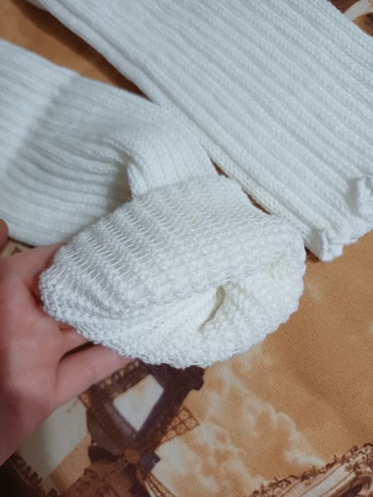 вязанные белые гетры