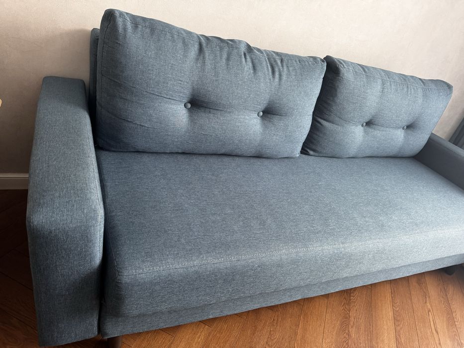 Диван 220, Россия