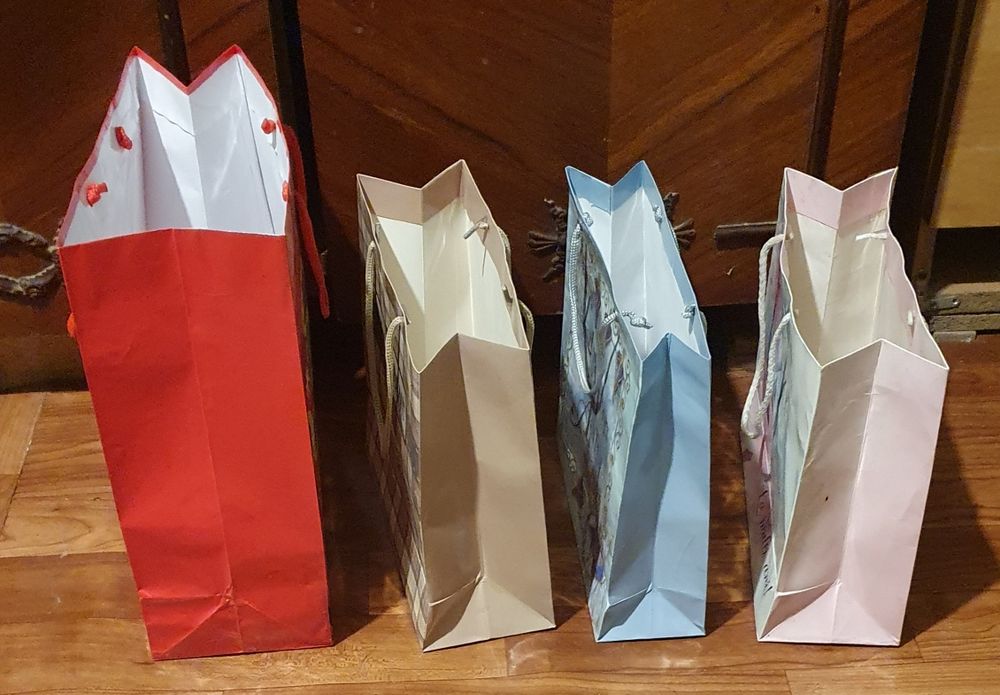 Pungi cadouri cu LaMultiAni