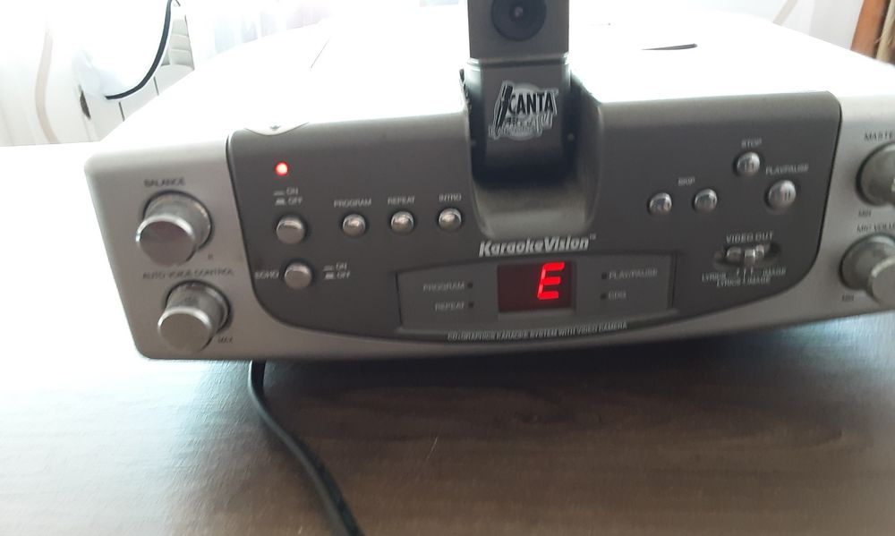 CD Graphics karaoke System Witherspoon video camera