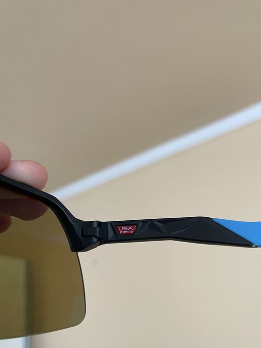 Oakley Sutro Lite