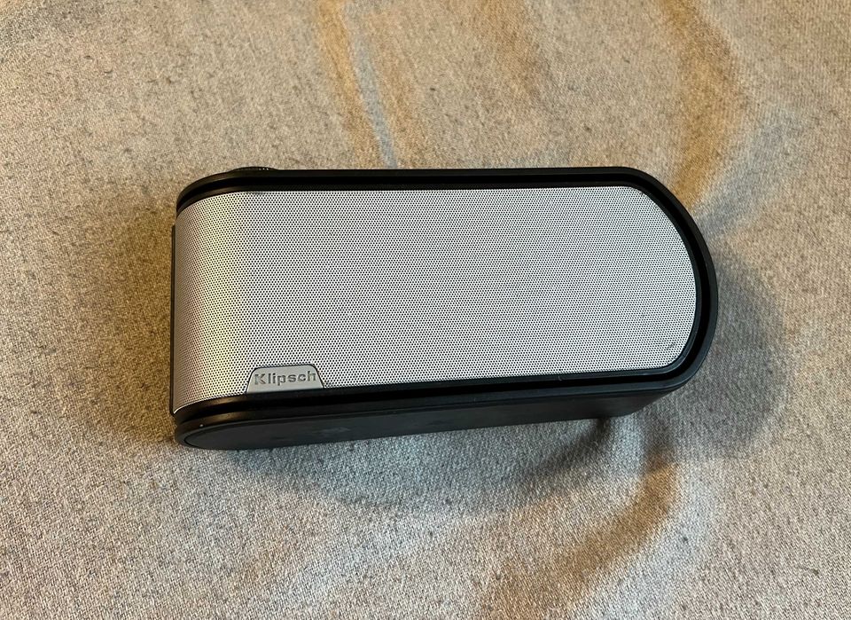 Boxă portabilă Klipsch GIG Bluetooth – defectă, se aude distorsionat