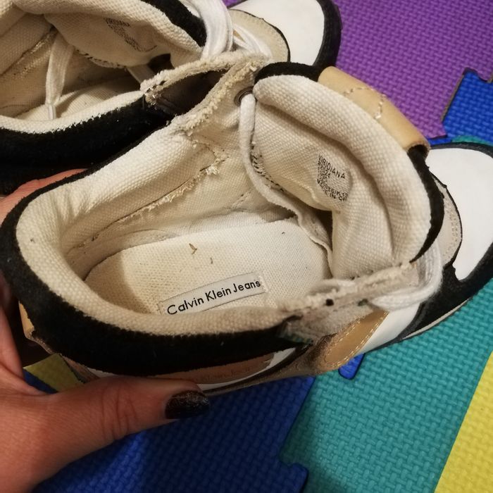 Vând ghete Calvin Klein Jeans, nr 35