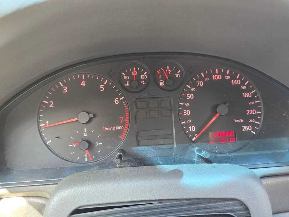 Audi A4 B5 Avant, motor 1.8 benzină, 125 CP.