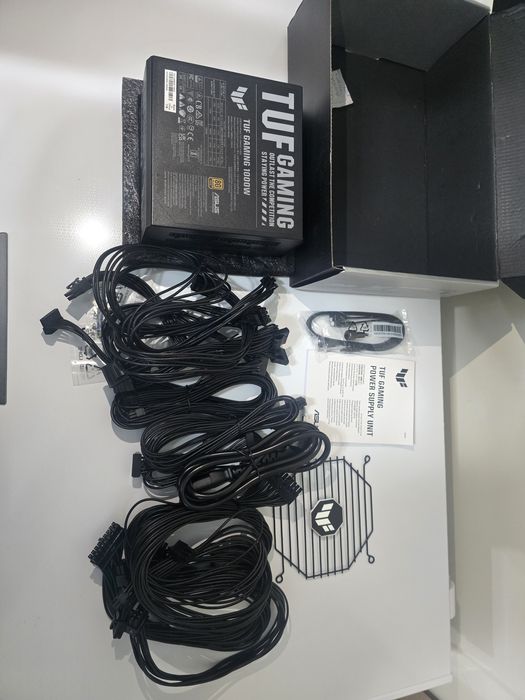 Sursa modulara ATX Asus TUF gaming 1000g 1000w  80+ Gold, NOUA