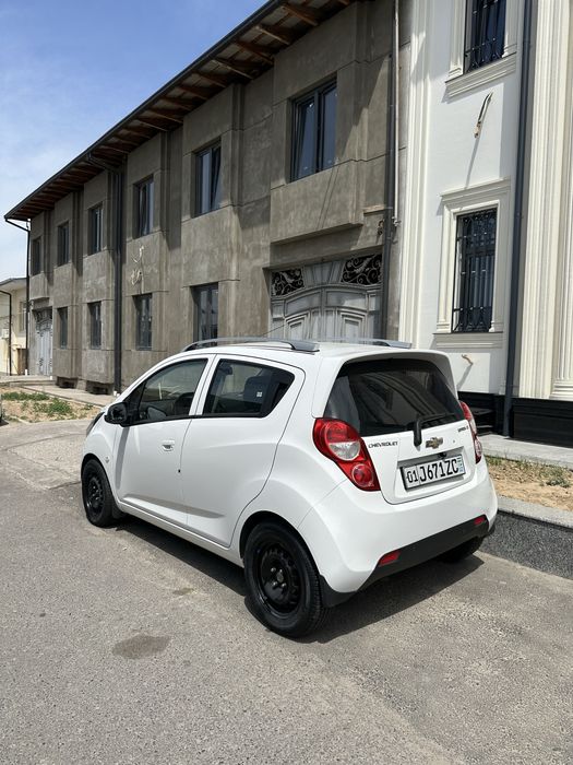 Chevrolet spark avtomobili