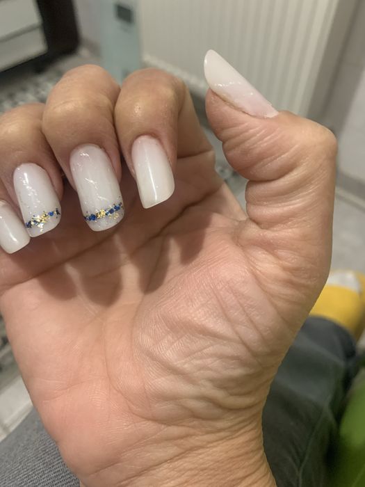 Aplic unghii cu gel,semi,construcție