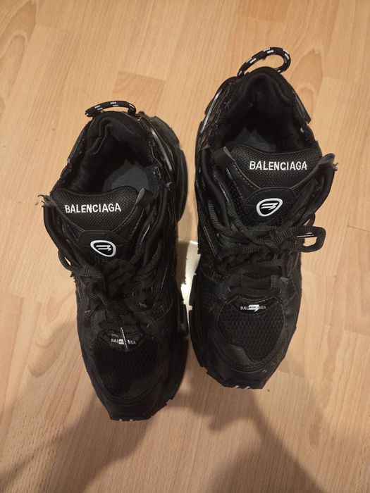 Balenciaga runners