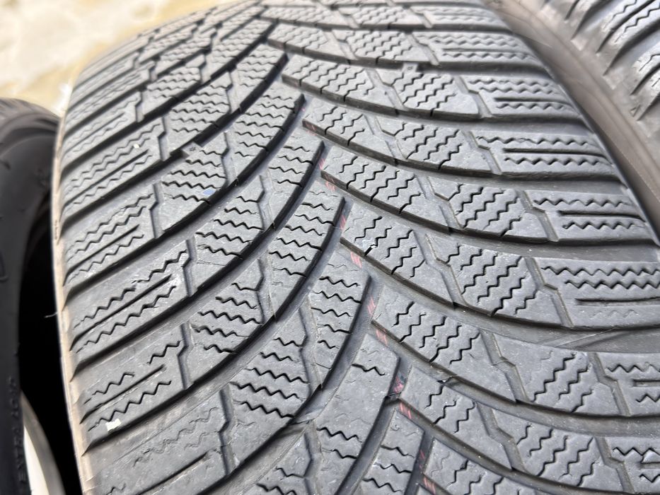 245/45/R18 Firestone Winternawk4 4бр зимни dot3121