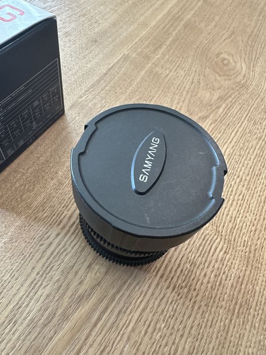 Обектив Samyang fisheye 8mm T 3.8