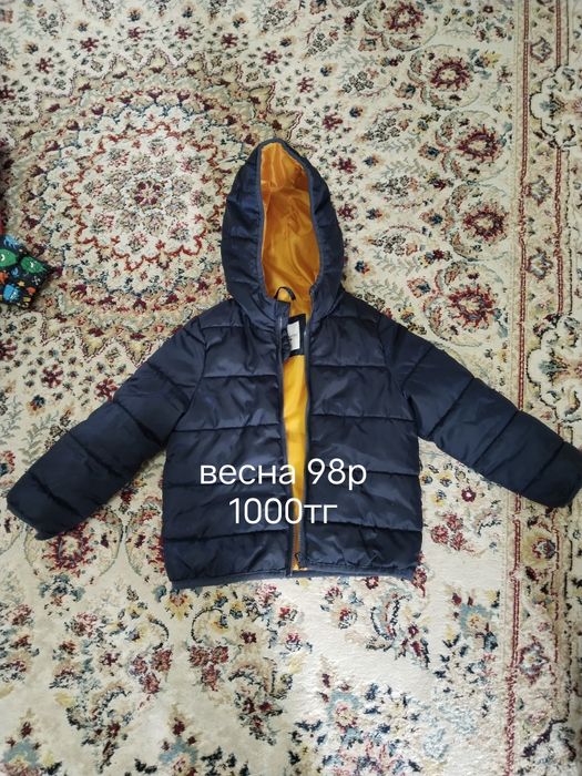 Продам детские вещи