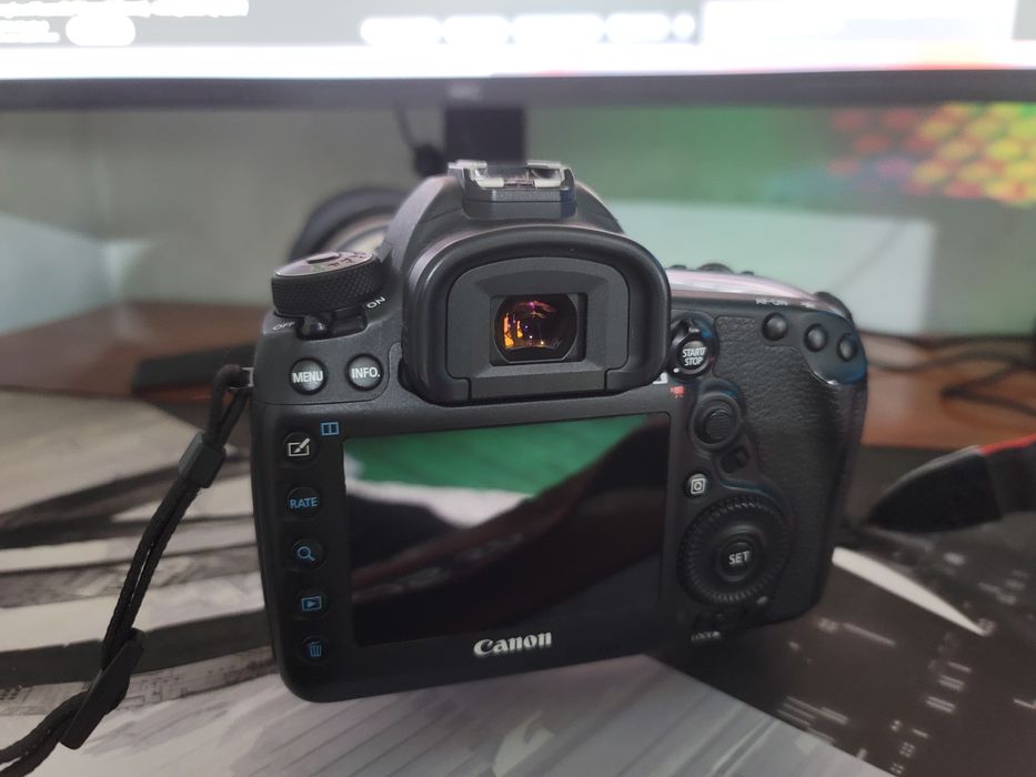 Canon Mark 4  70-200 mm  USM II   объектив билан состояние идеально
