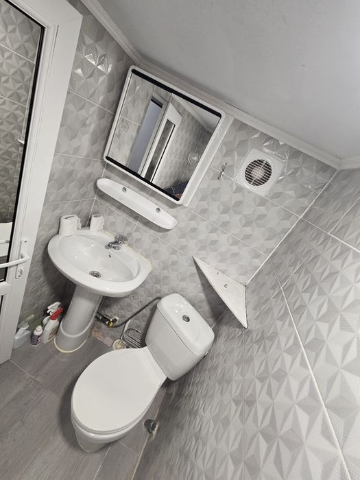 Închiriez garsoniera nr. telefon:+40748381801