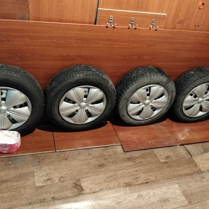 Продам диски летнии с резинами на 14