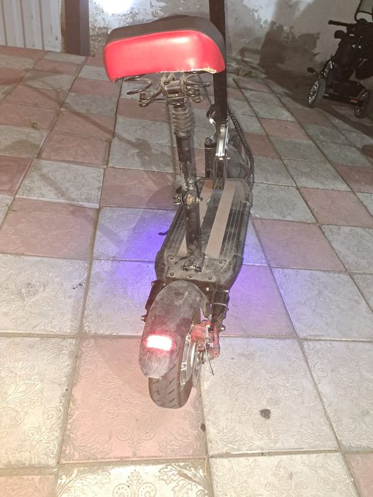 Kugo Kirin  m4 pro электро самокат