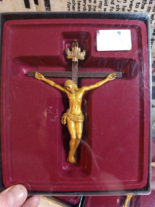 Кръст/ Разпятие за стена