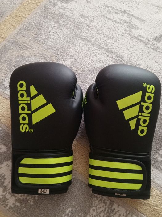 Боксерсие перчатки