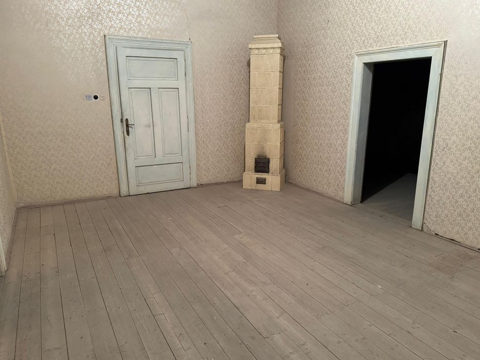 Conac pe Drumul Vinului-Păulis