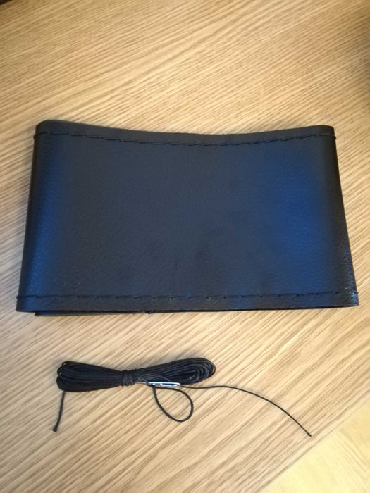 Husa volan auto universala ( imitatie piele ) 38cm