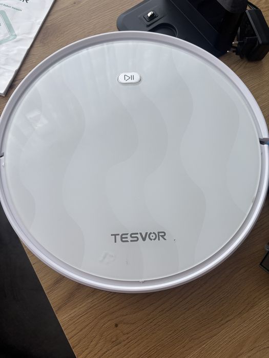 Прахосмукачка робот TESVOR