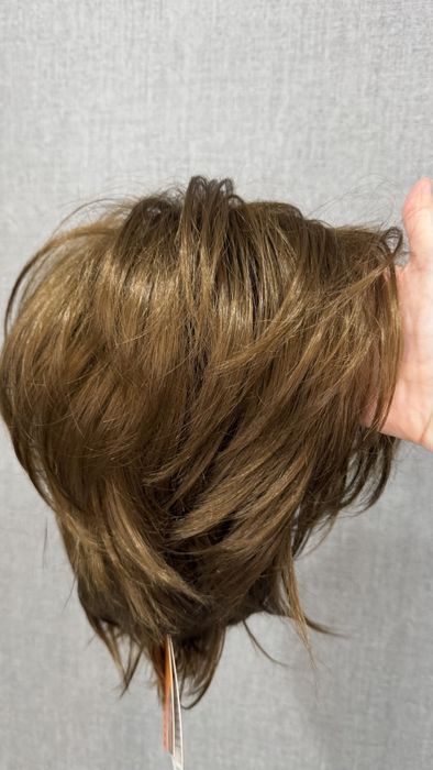 Продам два парика