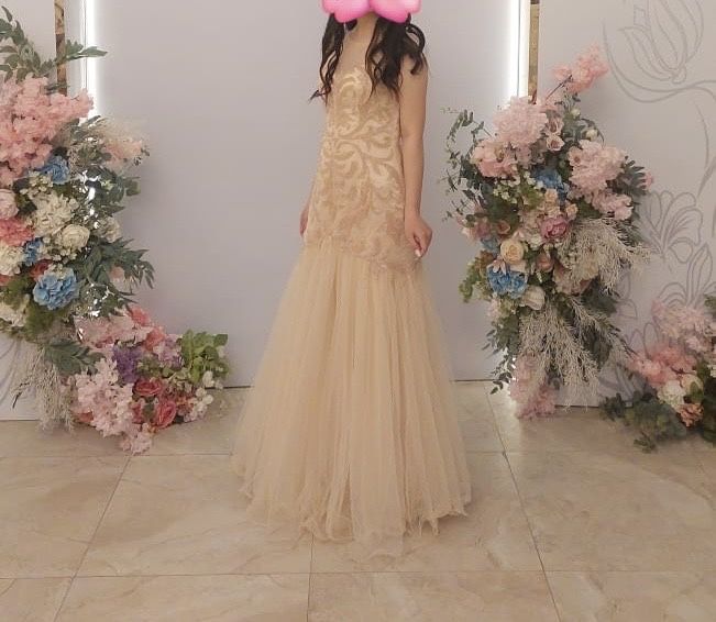 Продается платье