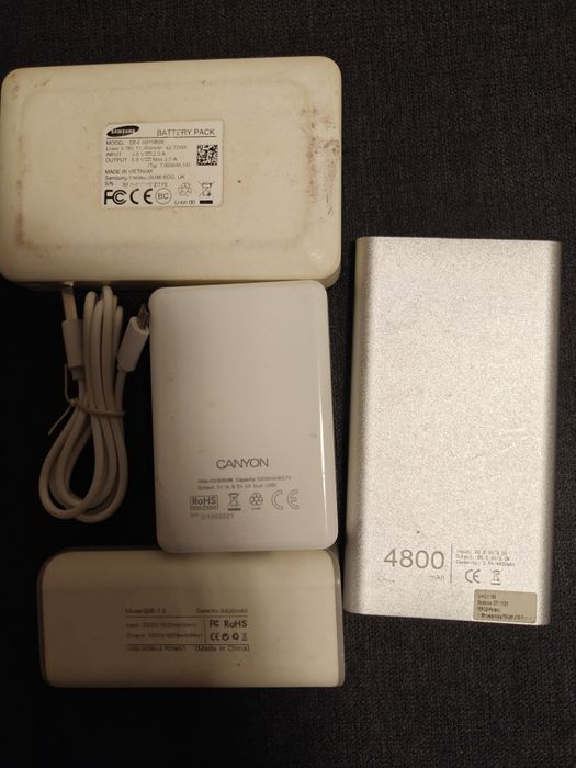 Acumulatoare portabile pentru telefon