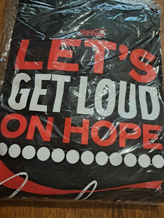 суичър на Coca cola