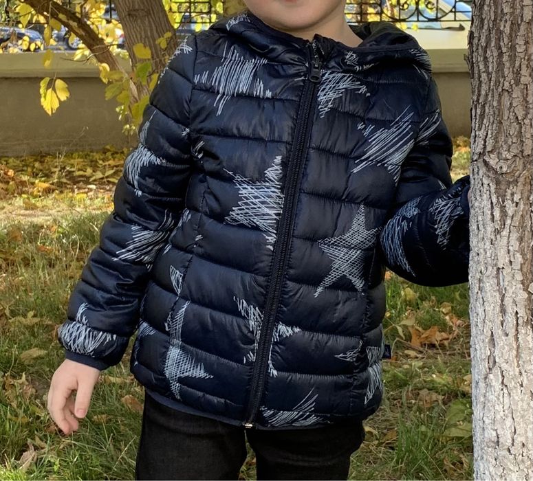 Легкая куртка Benetton на девочку 3-4 года, рост 98-108 см